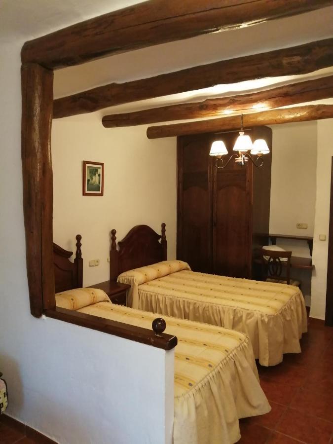 Hostal Ruta De Las Nieves Capileira Exterior photo